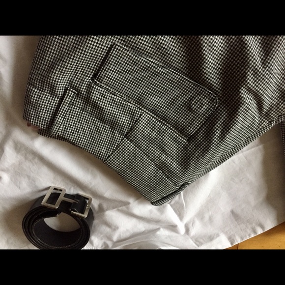 The Limited Houndstooth cuffed pants. Size 6. - Picture 6 of 6